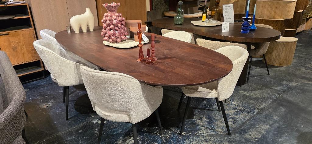 Ovale Eettafel Mangohout Bruin – 250cm Showmodel!, 100 tot 150 cm, Bornsestraat 31, 200 cm of meer, Ophalen of Verzenden