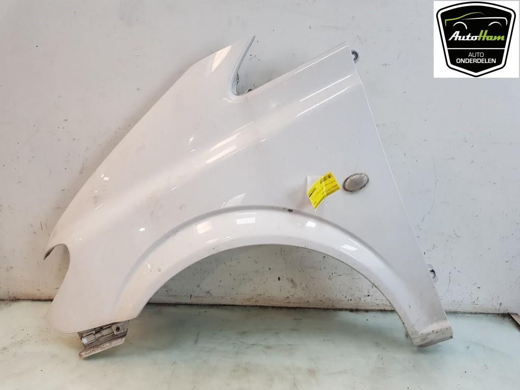 Spatbord Links Voor Mercedes-Benz Vito (639.6) A6396305107, Gebruikt, Mercedes-Benz AG, Mercedes-Benz, Mercedesstraße 120, Stuttgart 70372, , Duitsland