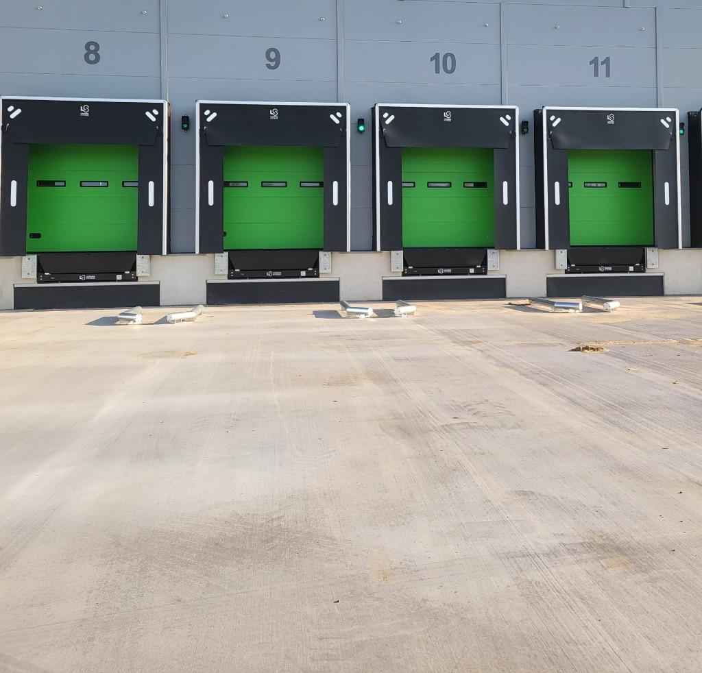 Garagedeuren-Overheaddeuren-DC Logistiek Dock deuren heel NL, Ophalen, Metaal, 120 cm of meer, 215 cm of meer