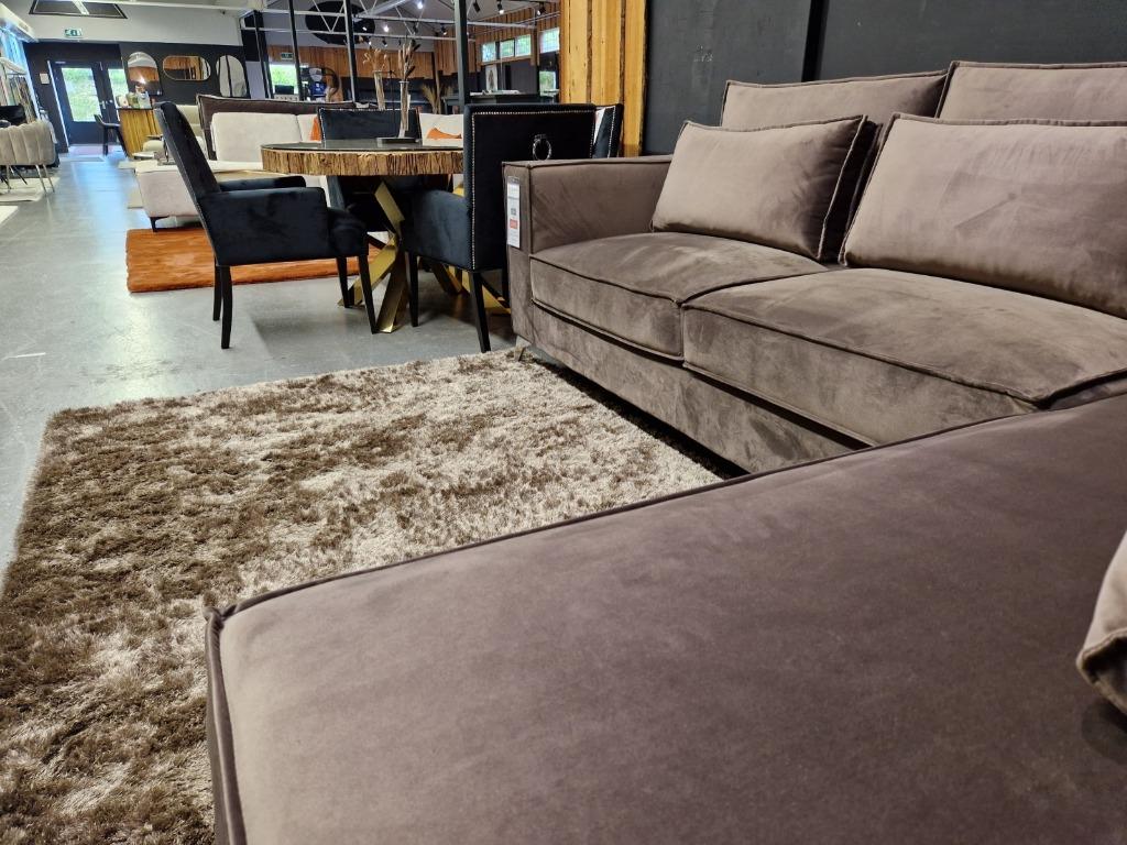 Voorraad Actie | Velvet hoekbank Lounge | Showroom Utrecht, Huis en Inrichting, Banken | Bankstellen, Ophalen, Hoekbank, 150 cm of meer