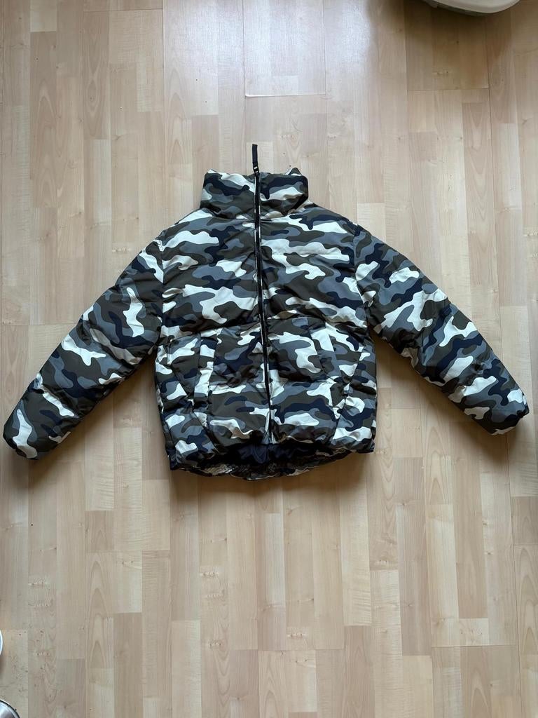 Dames jas legerprint maat M - Nieuw!, Kleding | Dames, Jassen | Zomer, Maat 38/40 (M), Zwart, Nieuw, Ophalen of Verzenden