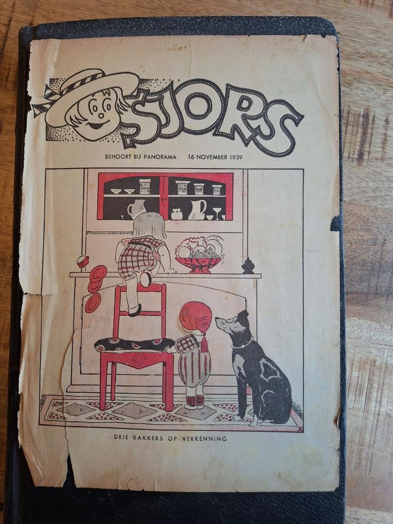 Sjors, Theban en meer in boek met Knipsels, Ophalen of Verzenden, 1940 tot 1960, Knipsel(s)