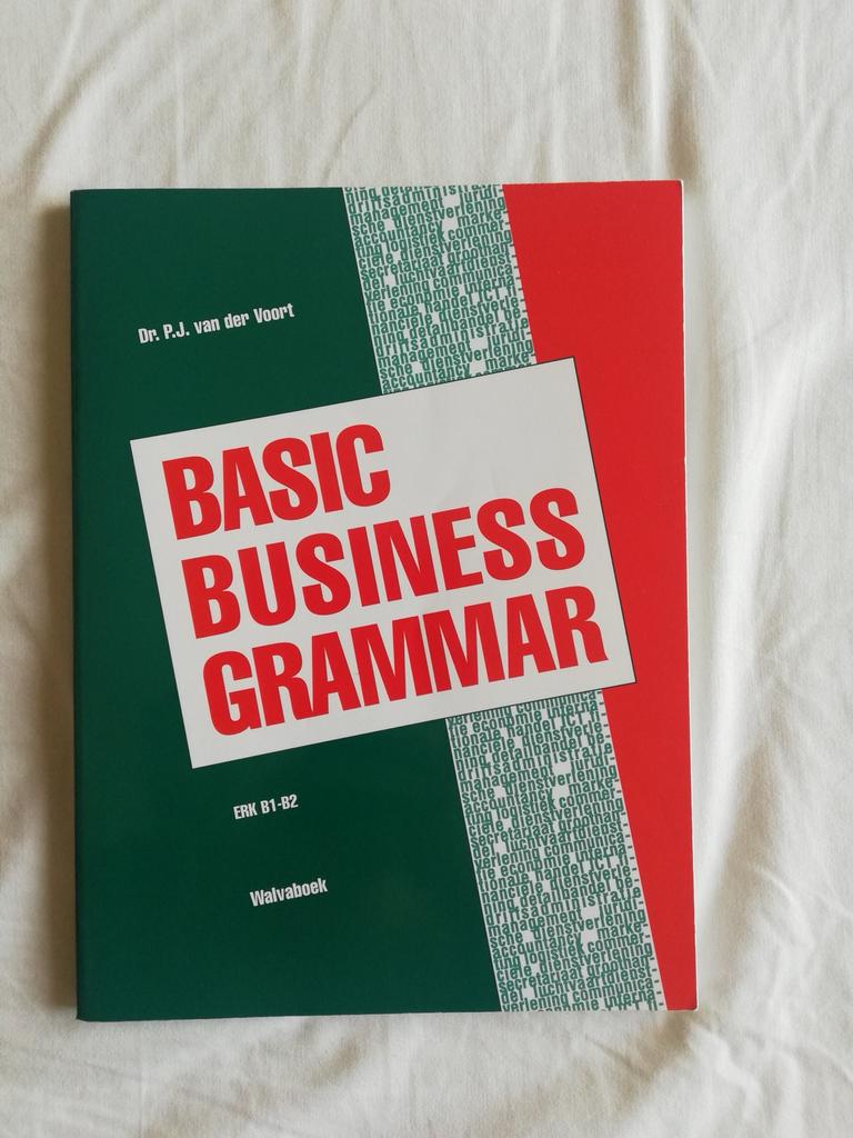 Basic Business Grammar - MBO Juridisch, Boeken, Ophalen of Verzenden, Zo goed als nieuw, MBO