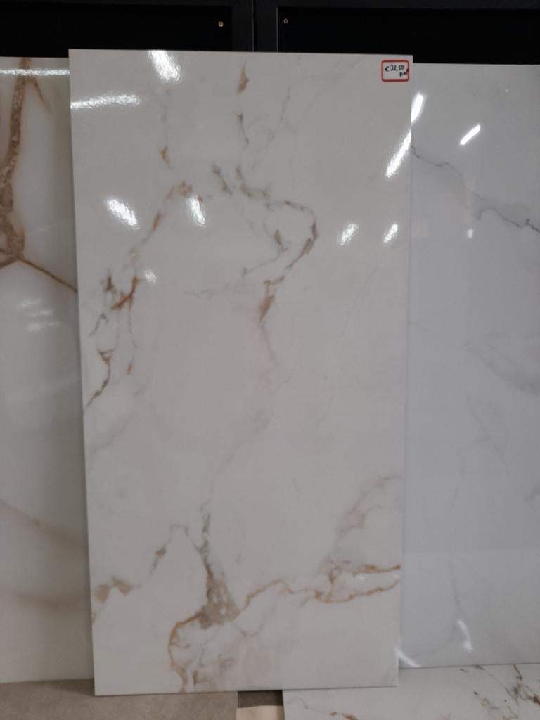 60x120cm Carrara gold marmerlook met glans €22.50, Doe-het-zelf en Verbouw, Tegels, Ophalen, 60 cm of meer, Nieuw, 10 m² of meer