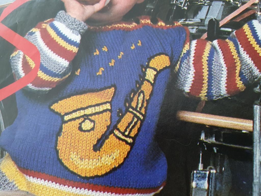 Saxofoon op je trui breipatroon, Hobby en Vrije tijd, Breien en Haken, Ophalen of Verzenden, Zo goed als nieuw, Breien, Patroon of Boek