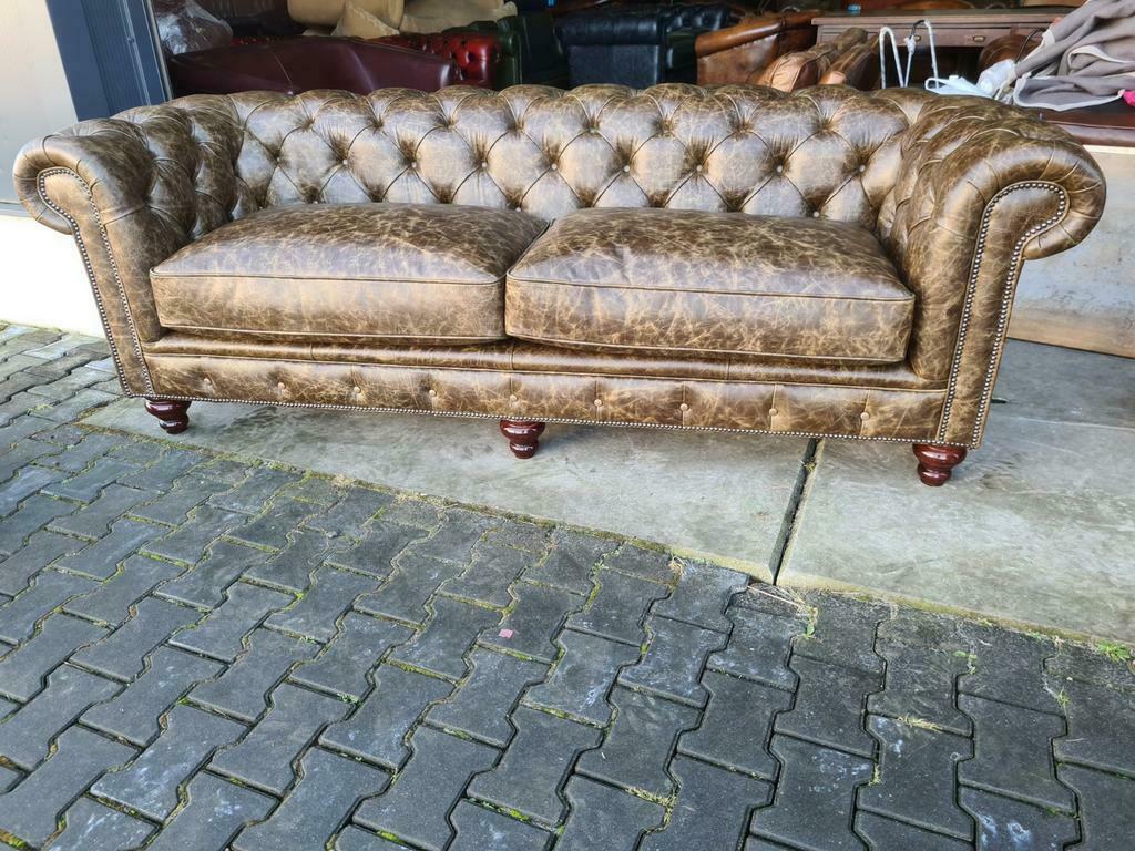ENGELSE Chesterfield vintage bank NIEUW + GRATIS BEZORGD, Huis en Inrichting, Banken | Bankstellen, Chesterfield, Nieuw, Ophalen of Verzenden