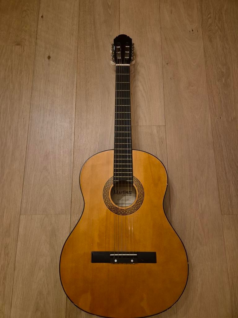 Martinez Spaanse Gitaar Model 244 + Reserve Snaren, Ophalen, Gebruikt, Klassieke of Spaanse gitaar