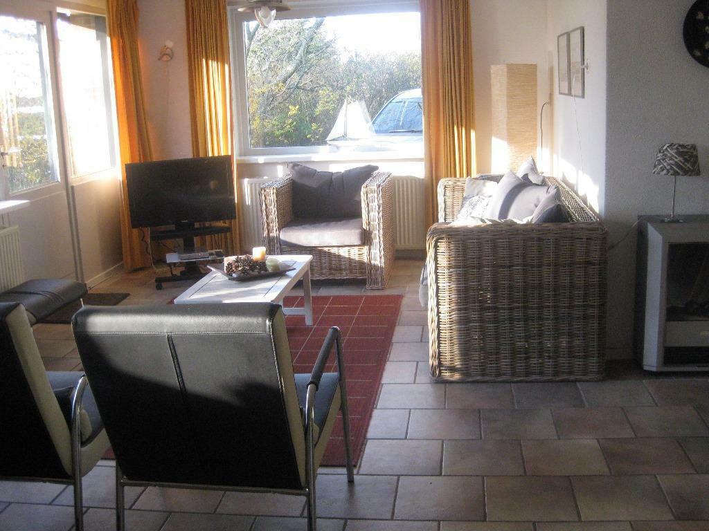 Foto 4 van Fijne bungalow op Ameland, Buren, 5 min. van zee en duinen