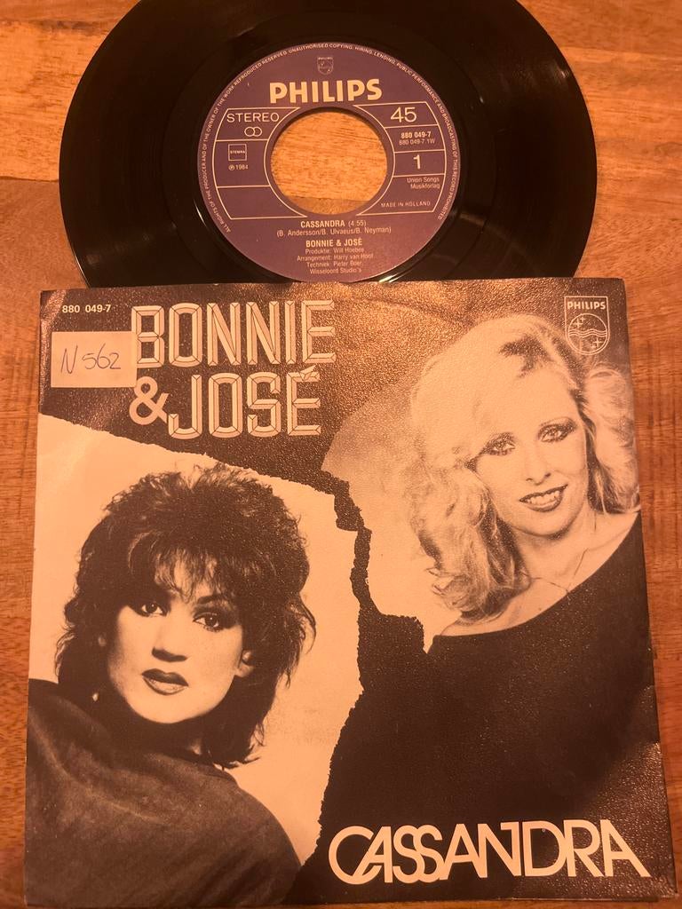 Bonnie & José - Cassandra Single, Cd's en Dvd's, 7 inch, Single, Ophalen of Verzenden, Zo goed als nieuw