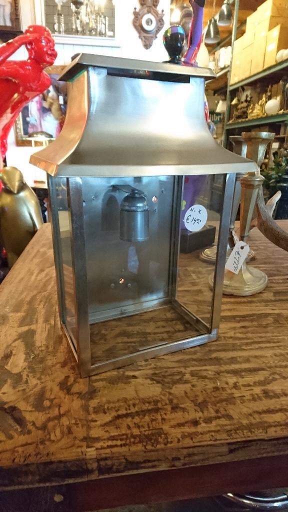 Zeer mooie grote buitenlamp 41cm x 32 cm materiaal nikkel, Ophalen, Netvoeding, 50 tot 250 watt, Wandlamp