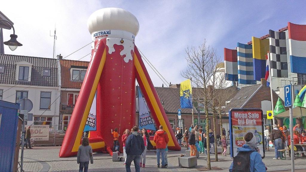 Opblaasbare Klimwand, Ophalen, Gebruikt