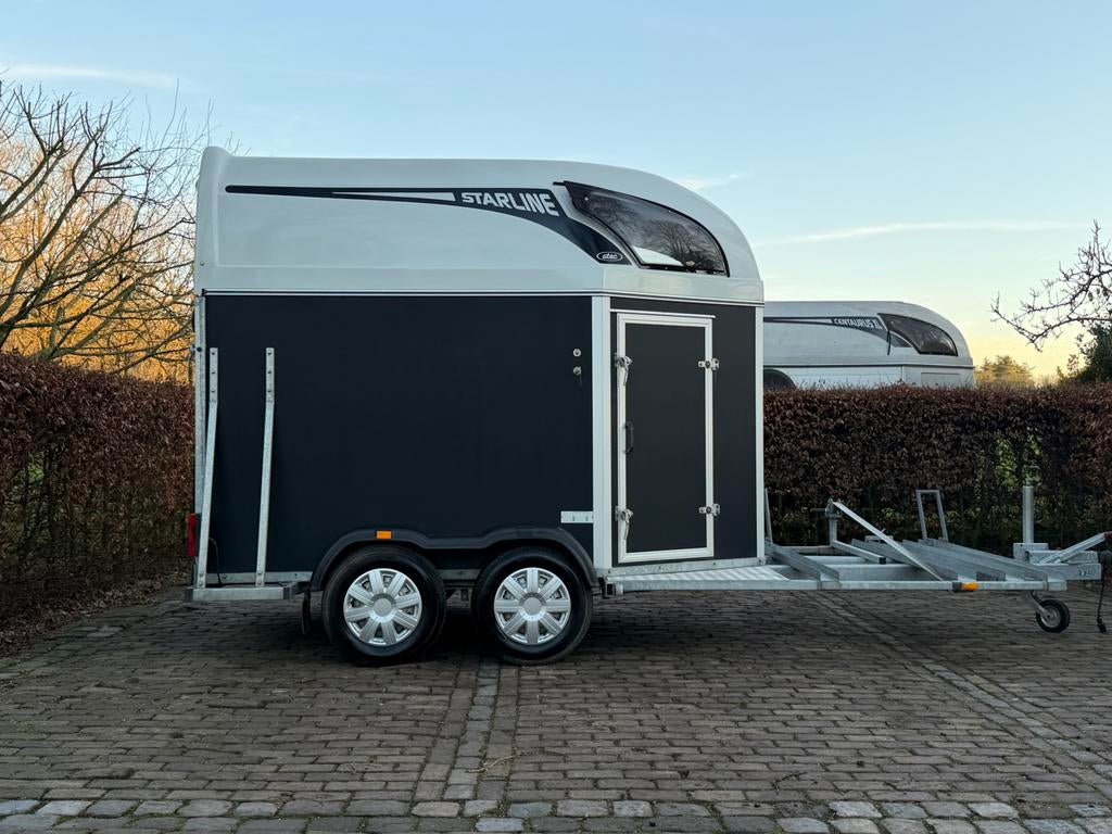 Zeer mooie 2 paards atec mentrailer, Dieren en Toebehoren, Paarden en Pony's | Trailers en Aanhangwagens, Ophalen, Info@atec, Zo goed als nieuw