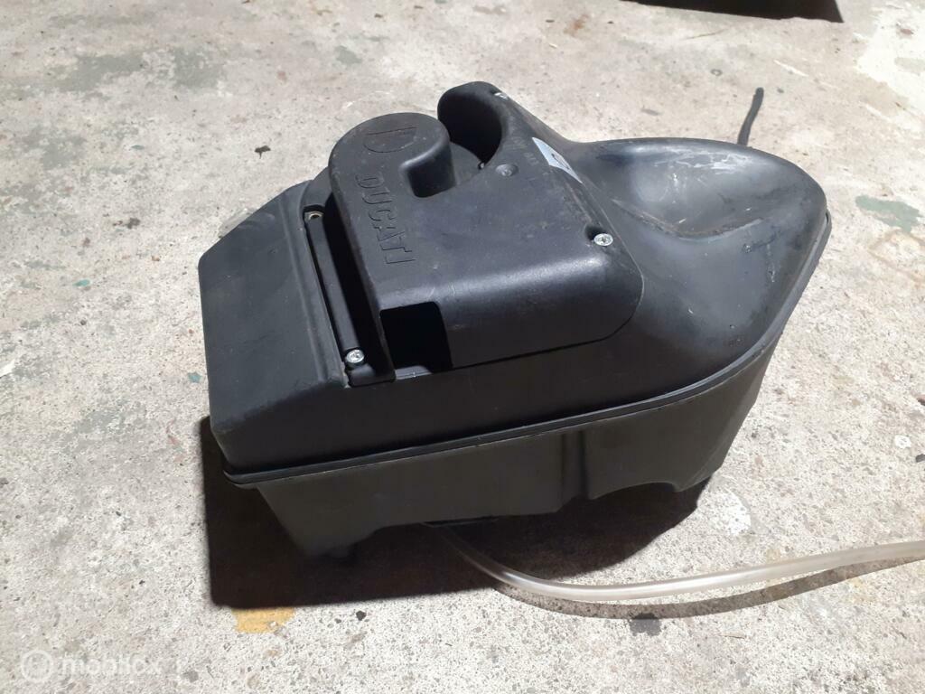 Luchtfilterhuis origineel airbox hypermotard 796 1100 1100S, Motoren, Ophalen of Verzenden, Gebruikt