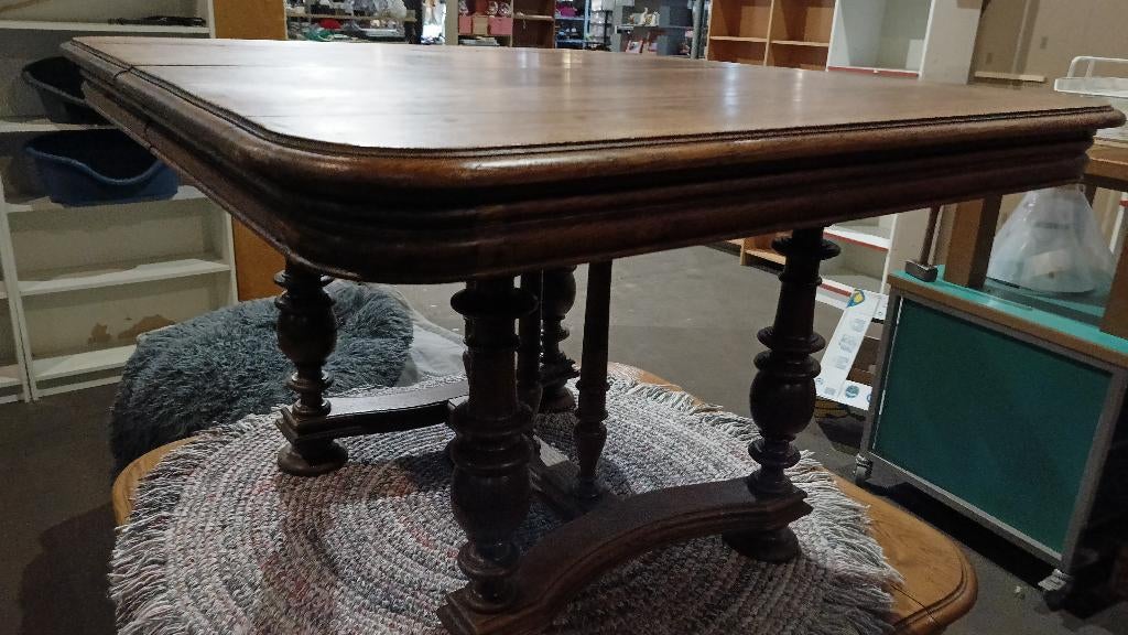 Houten eettafel met gedraaide poten 112105 cm, Ophalen, Gebruikt, Klassiek, Vier personen