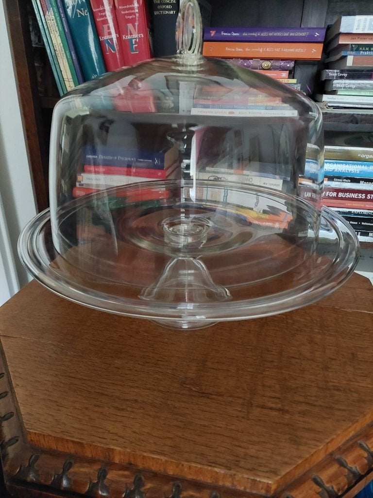 Glazen schaal op voet met stolp, Ophalen, Met deksel, Zo goed als nieuw, Glas