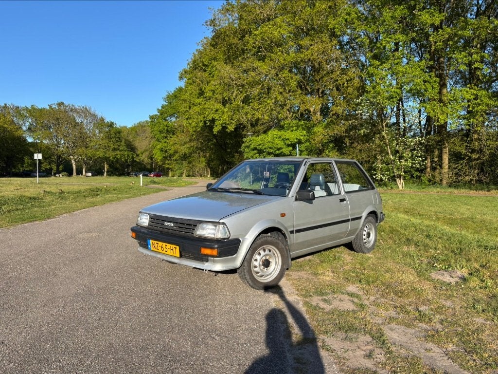 Toyota Starlet 1.0 DX 1986 zilver, Voorwielaandrijving, Stof, 54 pk, Starlet