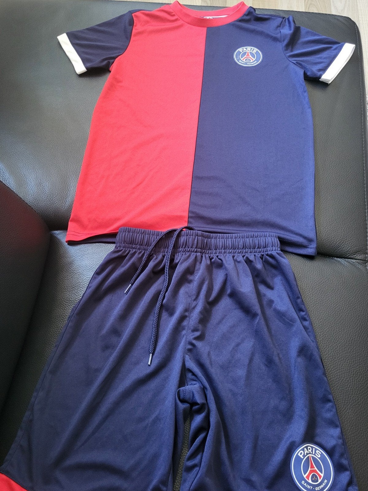 PSG voetbaltenue maat 152, Sport en Fitness, Voetbal, Maat XS of kleiner, Ophalen, Zo goed als nieuw, Shirt