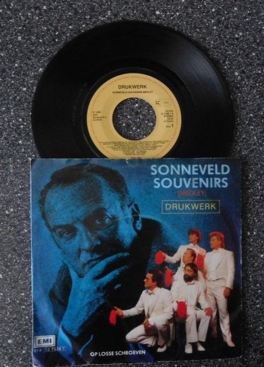Drukwerk - Sonneveld souvenirs (vanaf € 1,50), Cd's en Dvd's, Vinyl | Nederlandstalig, Ophalen of Verzenden, Zo goed als nieuw