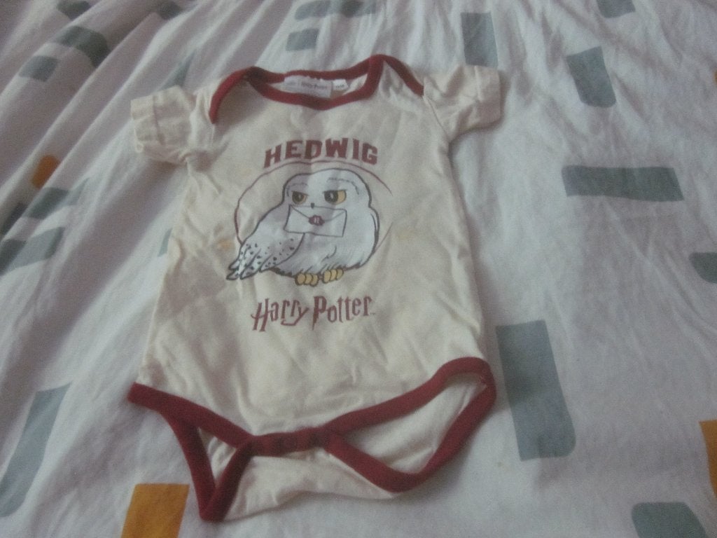 Room/donkerrood rompertje Hedwig de uil Harry Potter 62/68, Nacht- of Onderkleding, Jongetje of Meisje, Ophalen of Verzenden, Zo goed als nieuw