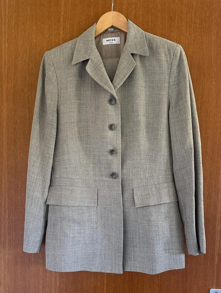 Mex kaki/beige broekpak broek met rechte pijpen maat 40, Kleding | Dames, Ophalen of Verzenden, Gedragen, Beige, Kostuum of Pak