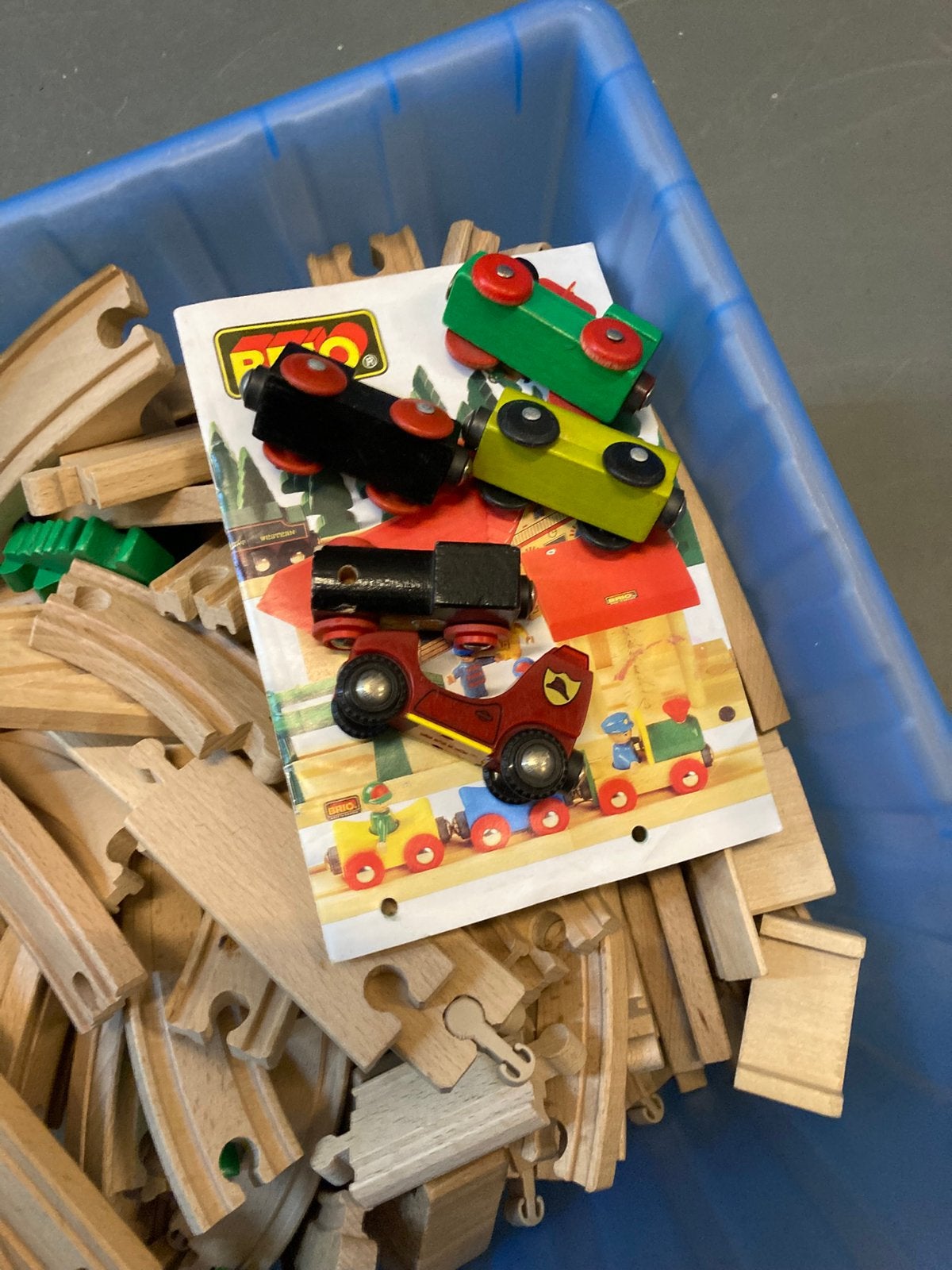 Brio speelgoed trein bak vol, Kinderen en Baby's, Speelgoed | Houten speelgoed, Verzenden, Gebruikt