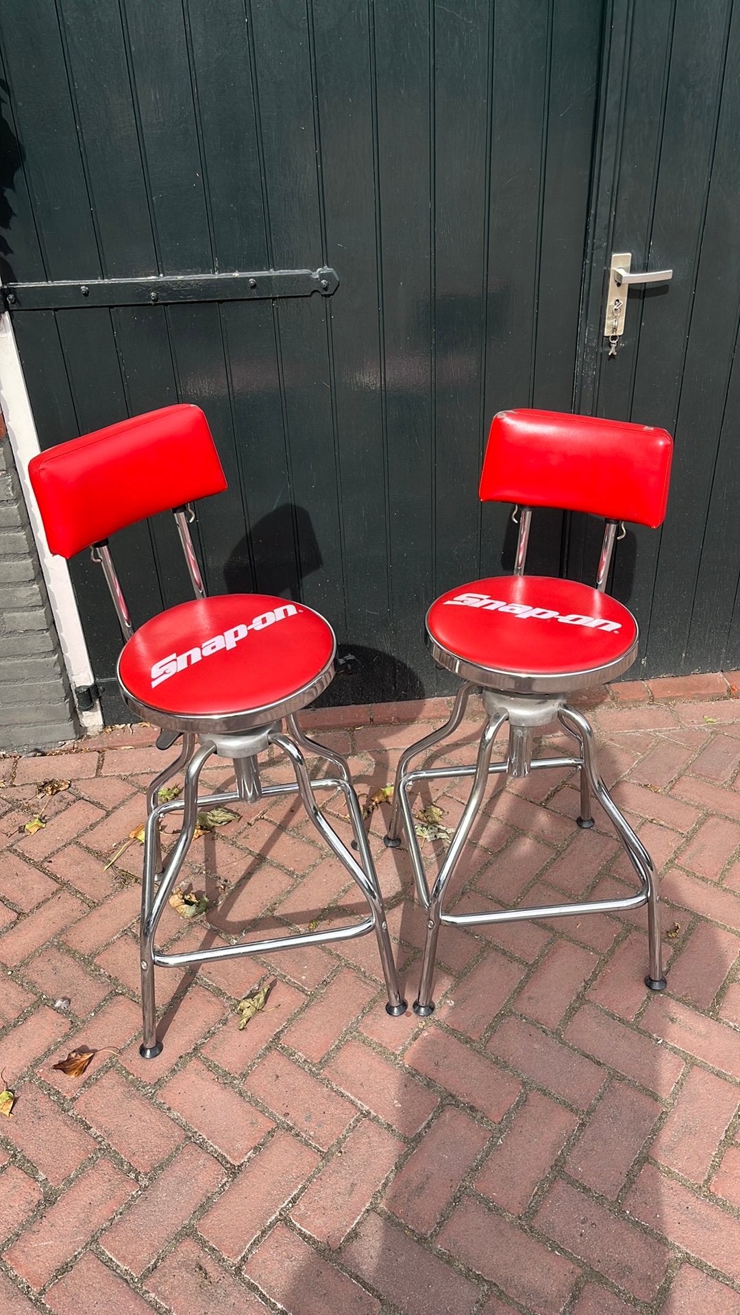2 Stuks Snap On kruk met rugleuning, Ophalen, Draaibaar, Gebruikt, 60 tot 90 cm
