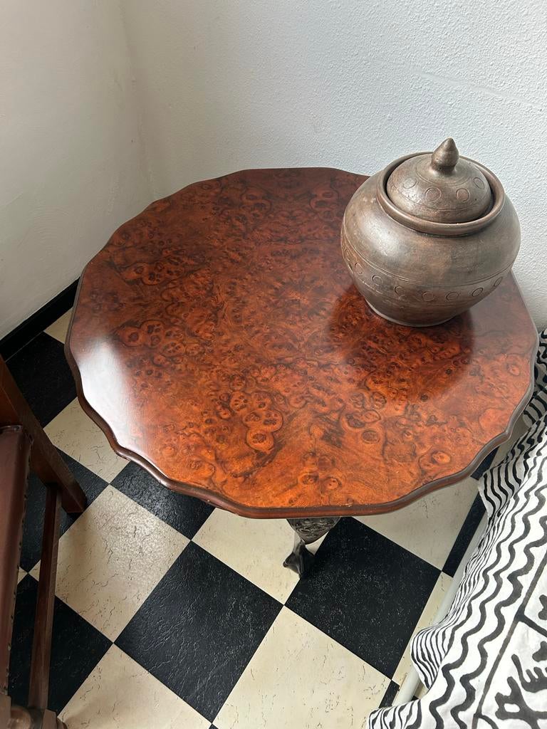 Antieke bijzettafel met wortelnoten blad, Ophalen, Gebruikt