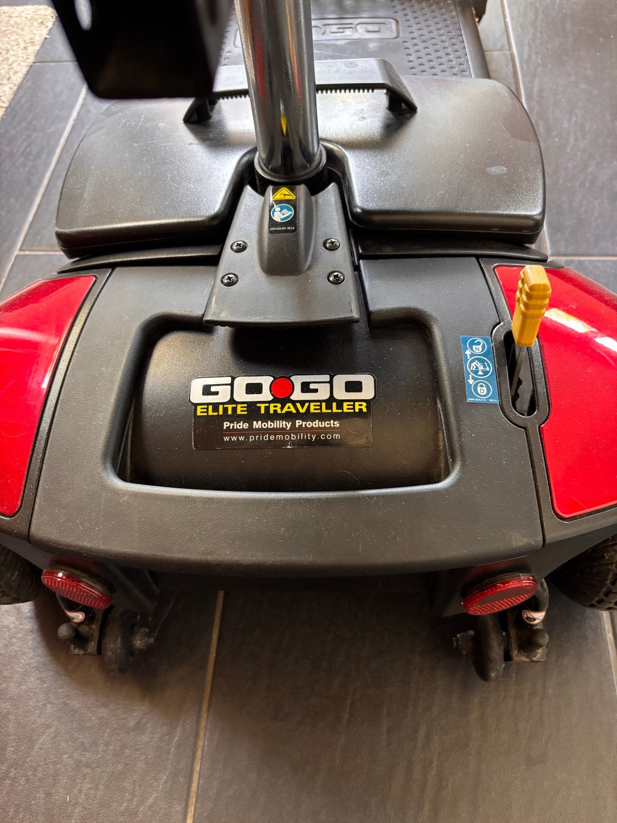SCOOTMOBIEL lichtgewicht demontabel, Diversen, 16 t/m 25 km, Zo goed als nieuw, 11 t/m 15 km/u, Ophalen