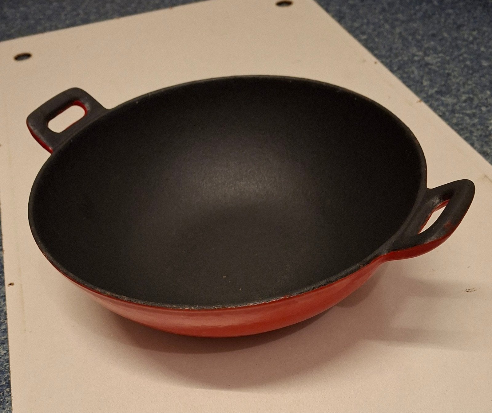 Gietijzeren Wokpan - Rood, 25 cm, Huis en Inrichting, Ophalen