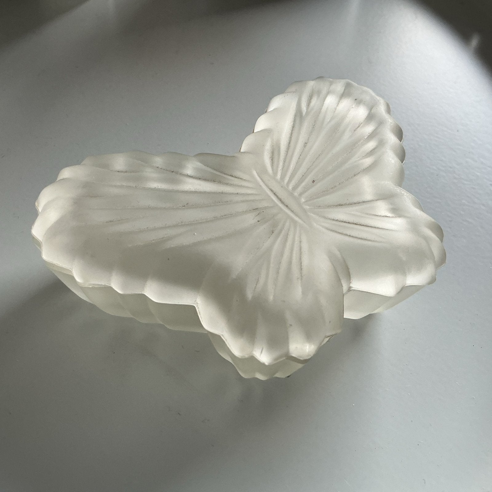 Vlinder Vormige Glazen Doos - Mat Glas, Ophalen of Verzenden