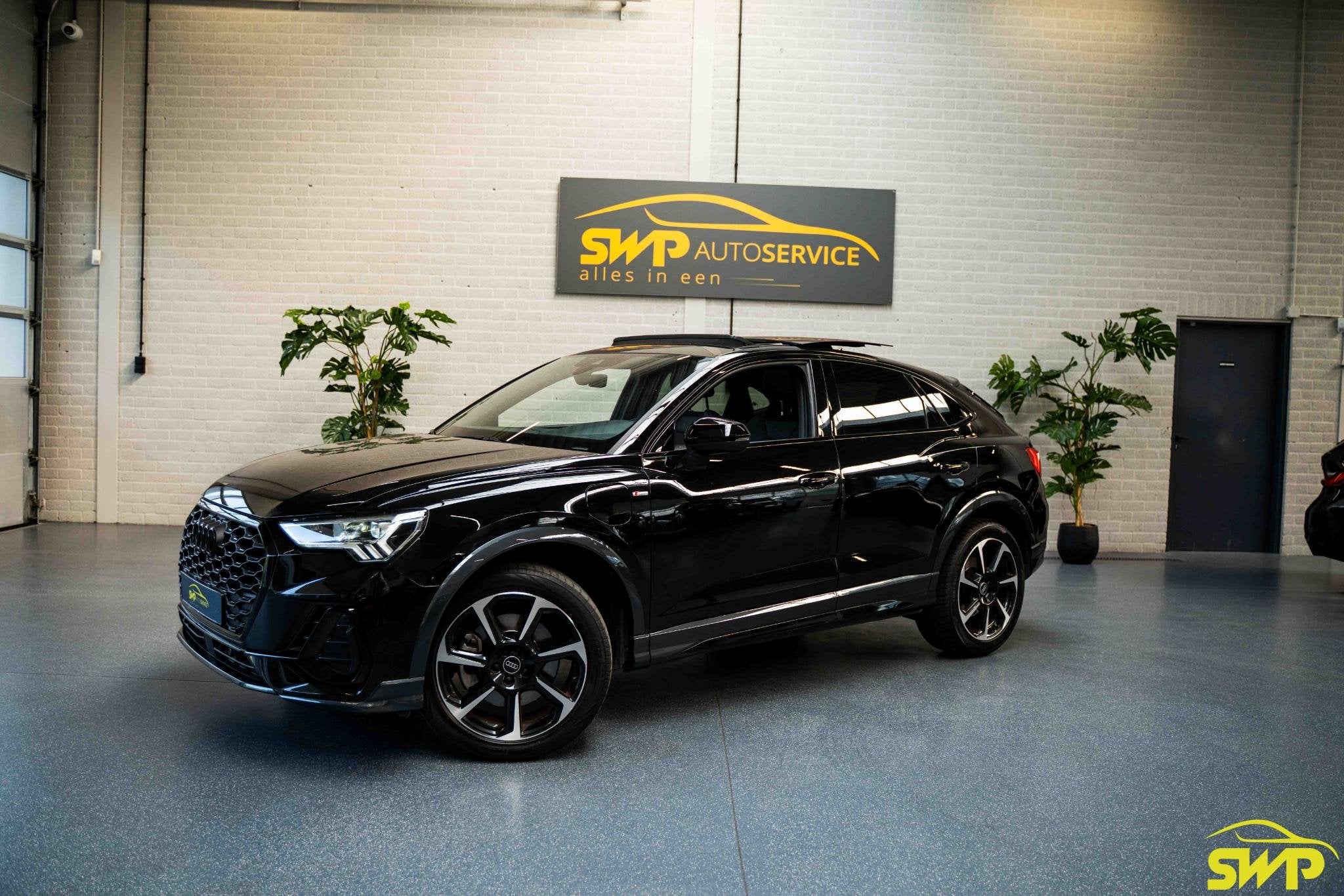 Audi Q3 Sportback 45 TFSI e S Edition | 2x s-line | led | Pa, Auto's, Gebruikt, 150 pk, Leder en Stof, Zwart