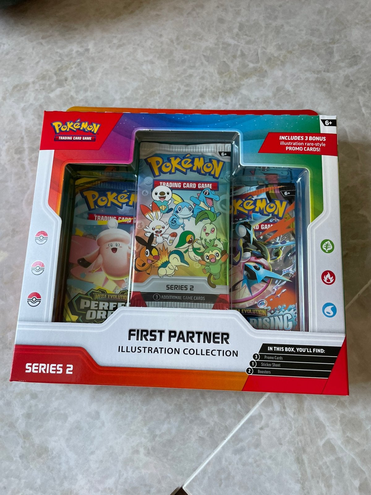 First partner gen 2 box RUILEN, Hobby en Vrije tijd, Verzamelkaartspellen | Pokémon, Ophalen, Nieuw, Boosterbox