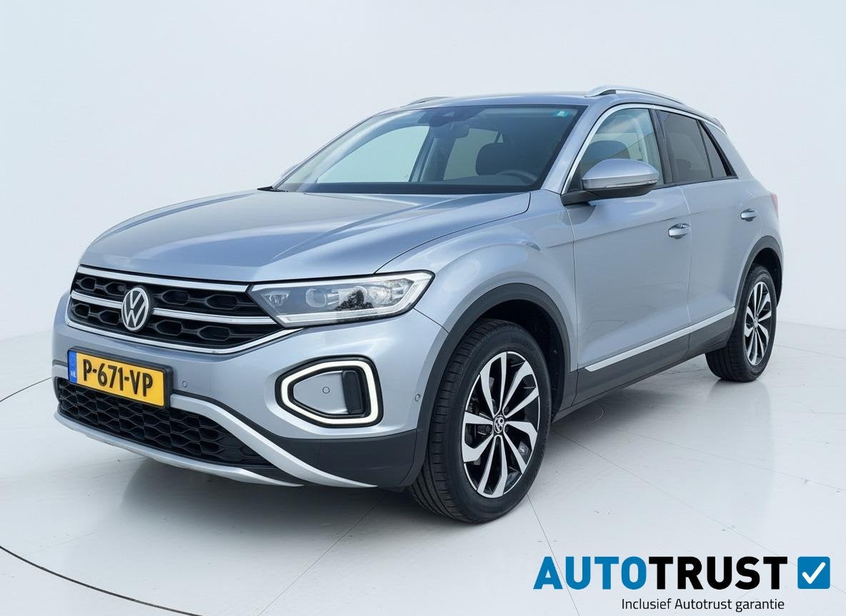 Volkswagen T-Roc 1.5 TSI Style TREKHAAK ADAP CRUISE CAMERA N, Auto's, Volkswagen, 4 cilinders, 150 pk, Bedrijf, 19 km/l