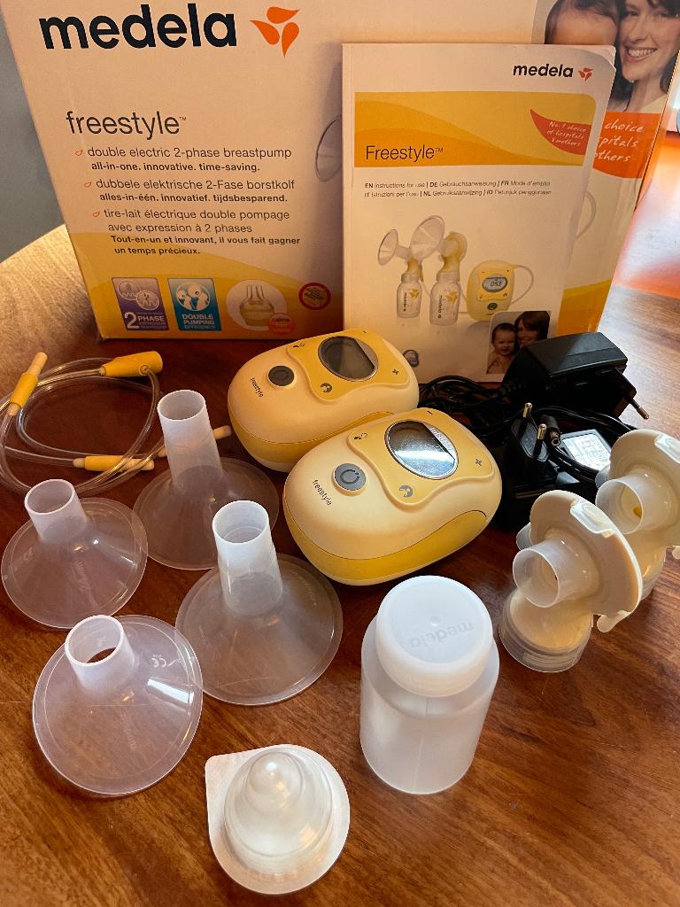 Medela kolf Freestyle 2x, Ophalen of Verzenden, Gebruikt, Borstkolf