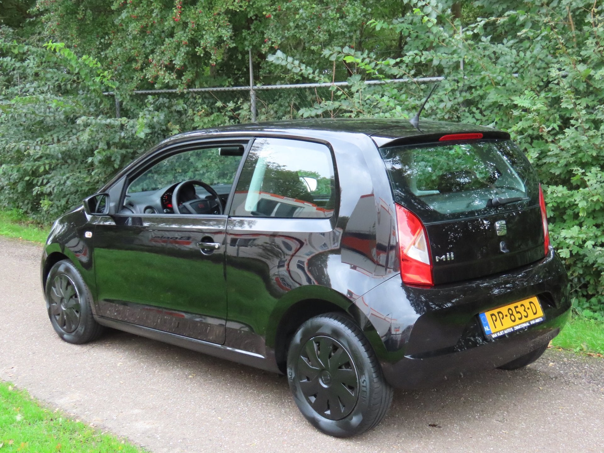 Seat Mii 1.0 Reference *Airco !, Voorwielaandrijving, Stof, Gebruikt, Zwart