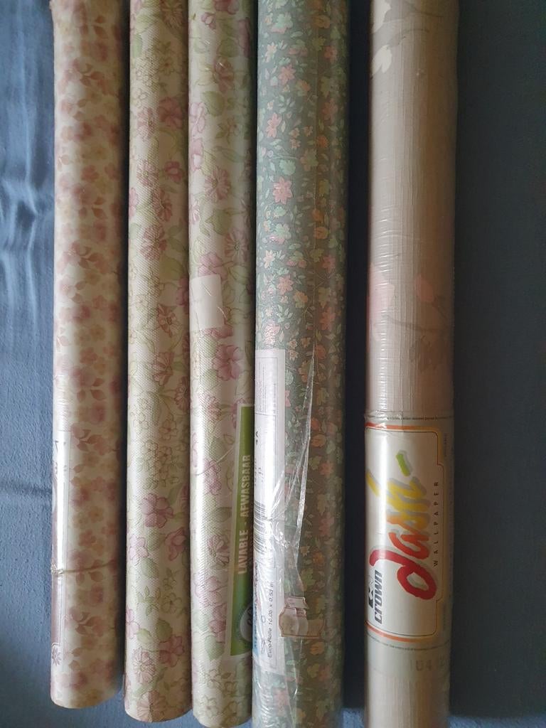 Verschillende rollen behangpapier, Ophalen of Verzenden, Minder dan 10 m², Roze, Klassiek