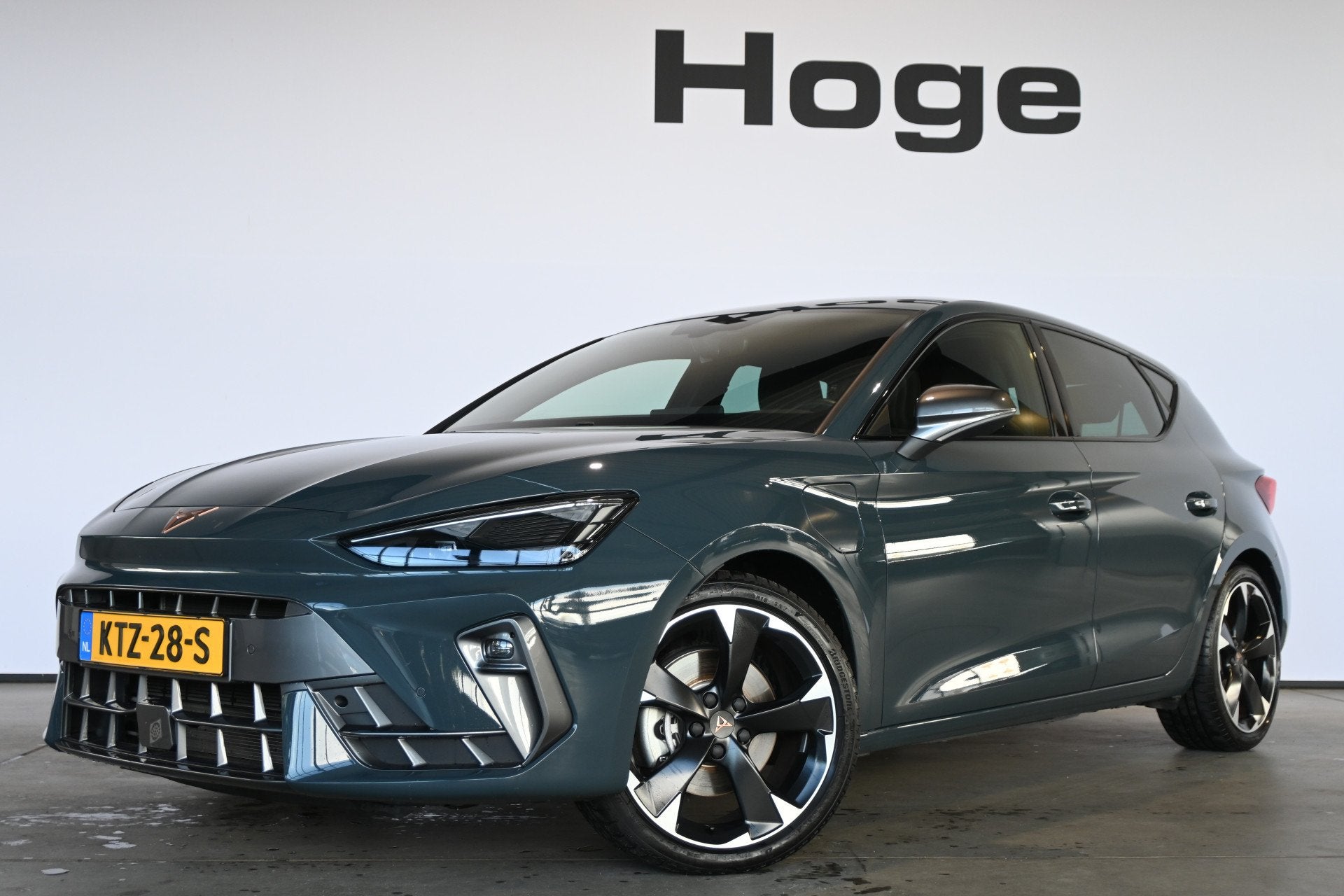 Cupra León