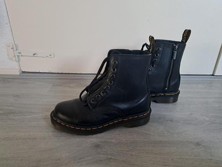 Zwarte Dr. Martens laarzen boots zwart maat 37, Kleding | Dames, Schoenen, Zwart, Lage of Enkellaarzen, Ophalen of Verzenden, Dr. Martens