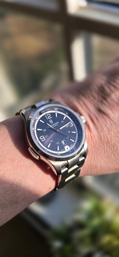 Victorinox Night Vision horloge, Sieraden, Tassen en Uiterlijk, Horloges | Heren, Overige merken, Staal, Staal, Polshorloge