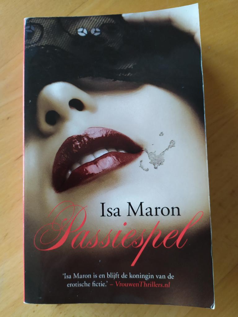 Isa Maron, Passiespel, Ophalen of Verzenden, Gelezen