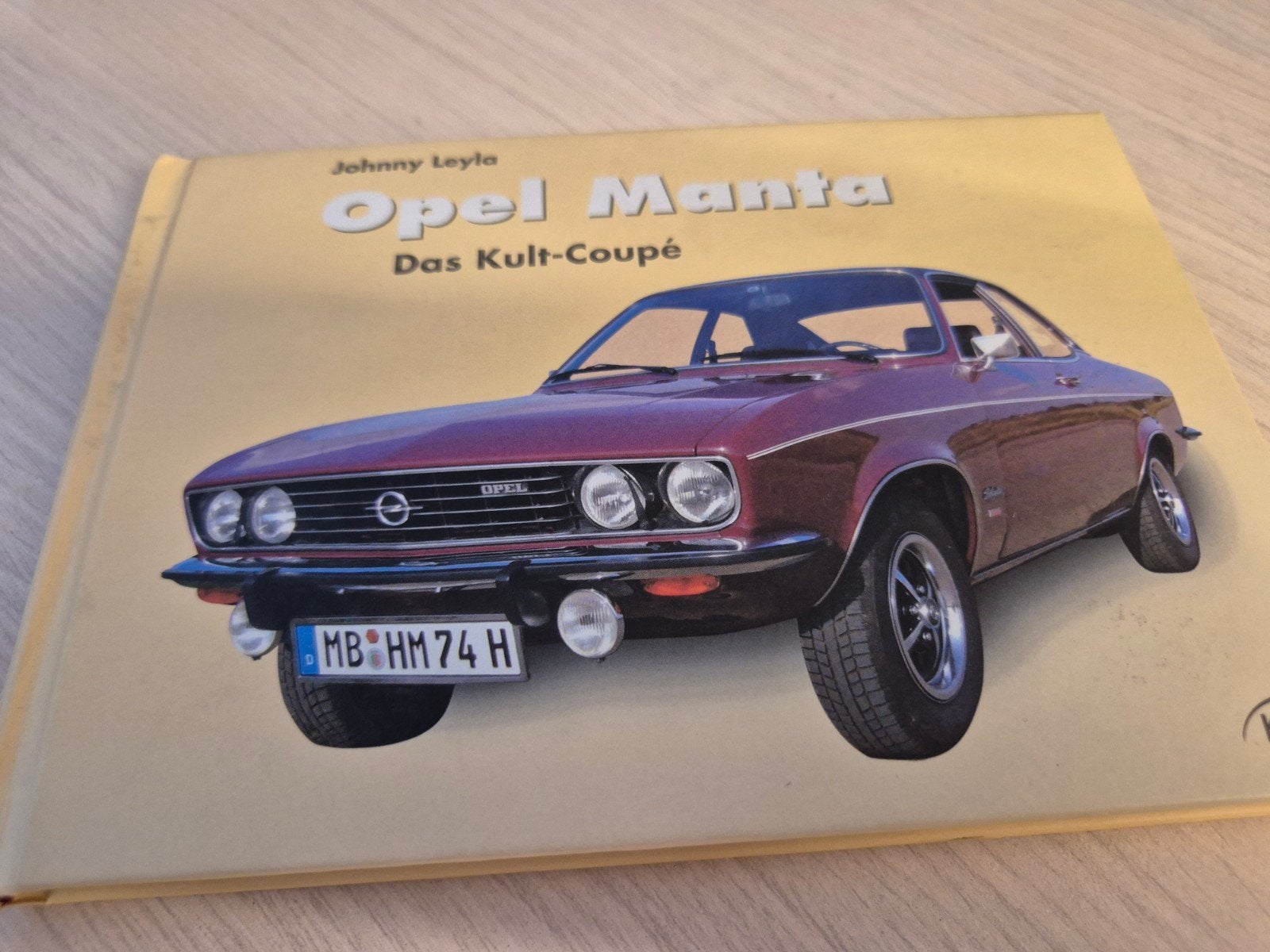 Dik 130blz gebonden boek Opel Manta A B Manta 2800TE 6 cilin, Ophalen of Verzenden, Zo goed als nieuw, Opel