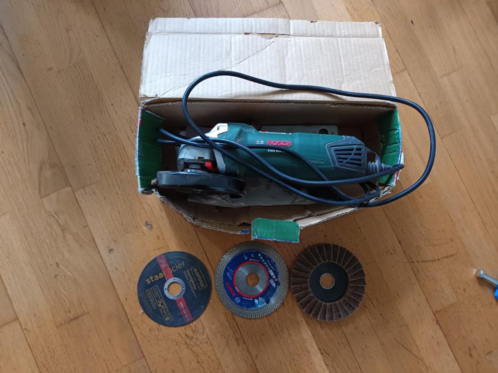 Bosch PWS 850-125 Haakse Slijper - Weinig gebruikt, Ophalen of Verzenden, Haakse handslijpmachine