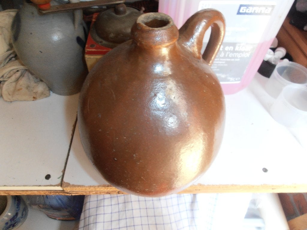 Oude kruik. zie foto's, afmetingen ongeveer 24 cm hoog., Antiek en Kunst, Antiek | Keramiek en Aardewerk, Ophalen