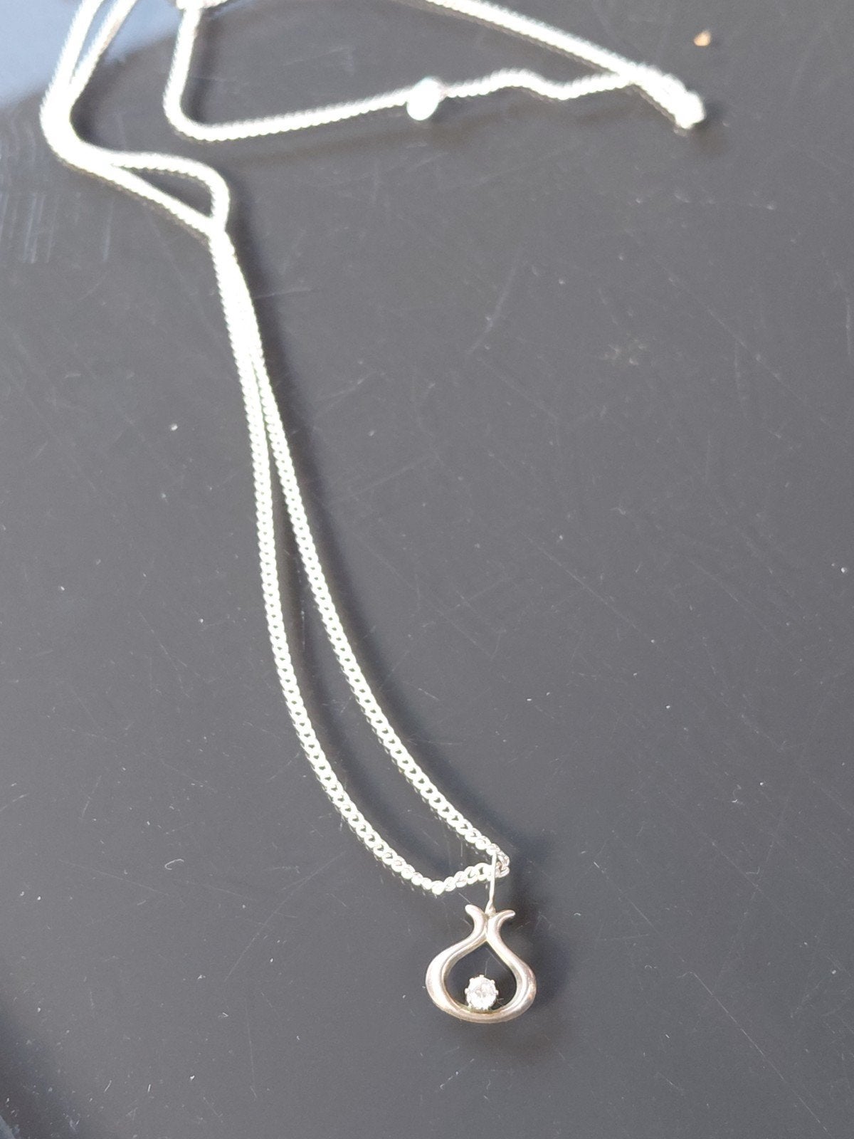 ZILVEREN KETTING MET ZILVEREN HANGER  925 GEMERKT + BRILJANT, Ophalen of Verzenden, Zilver