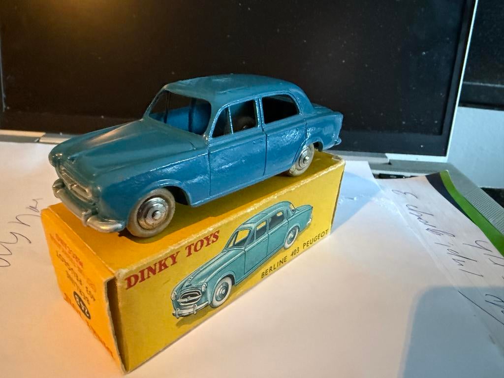 Dinky Toys France Peugeot 403 - Zo goed als nieuw in doos, Auto, C, Dinky Toys, Ophalen of Verzenden