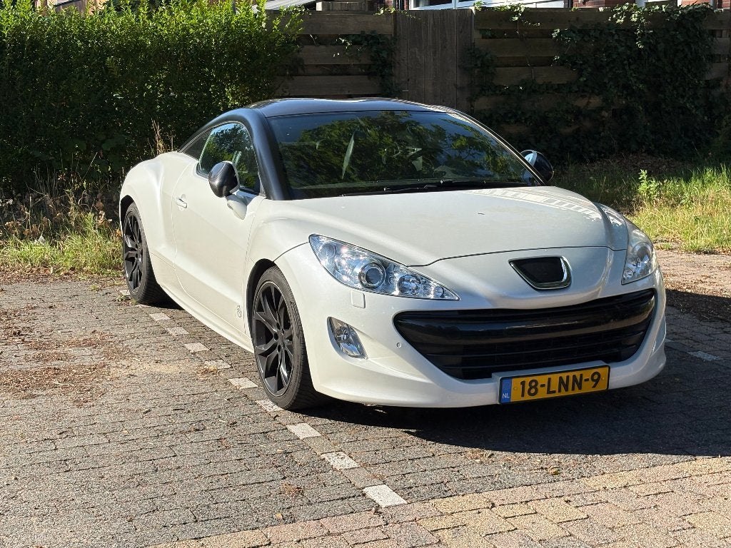 Peugeot RCZ 1.6 THP 2010 Parelmoer Limited Edition #115/200, Voorwielaandrijving, 15 km/l, Zwart, 4 stoelen