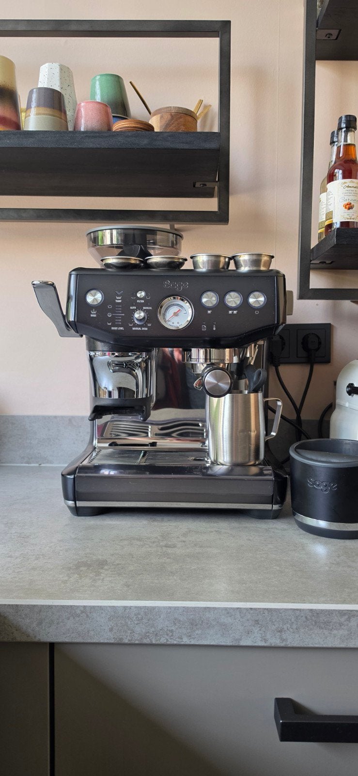 Sage The Barista Express Impress espressomachine Black Truff, Witgoed en Apparatuur, Koffiezetapparaten, Ophalen, Espresso apparaat
