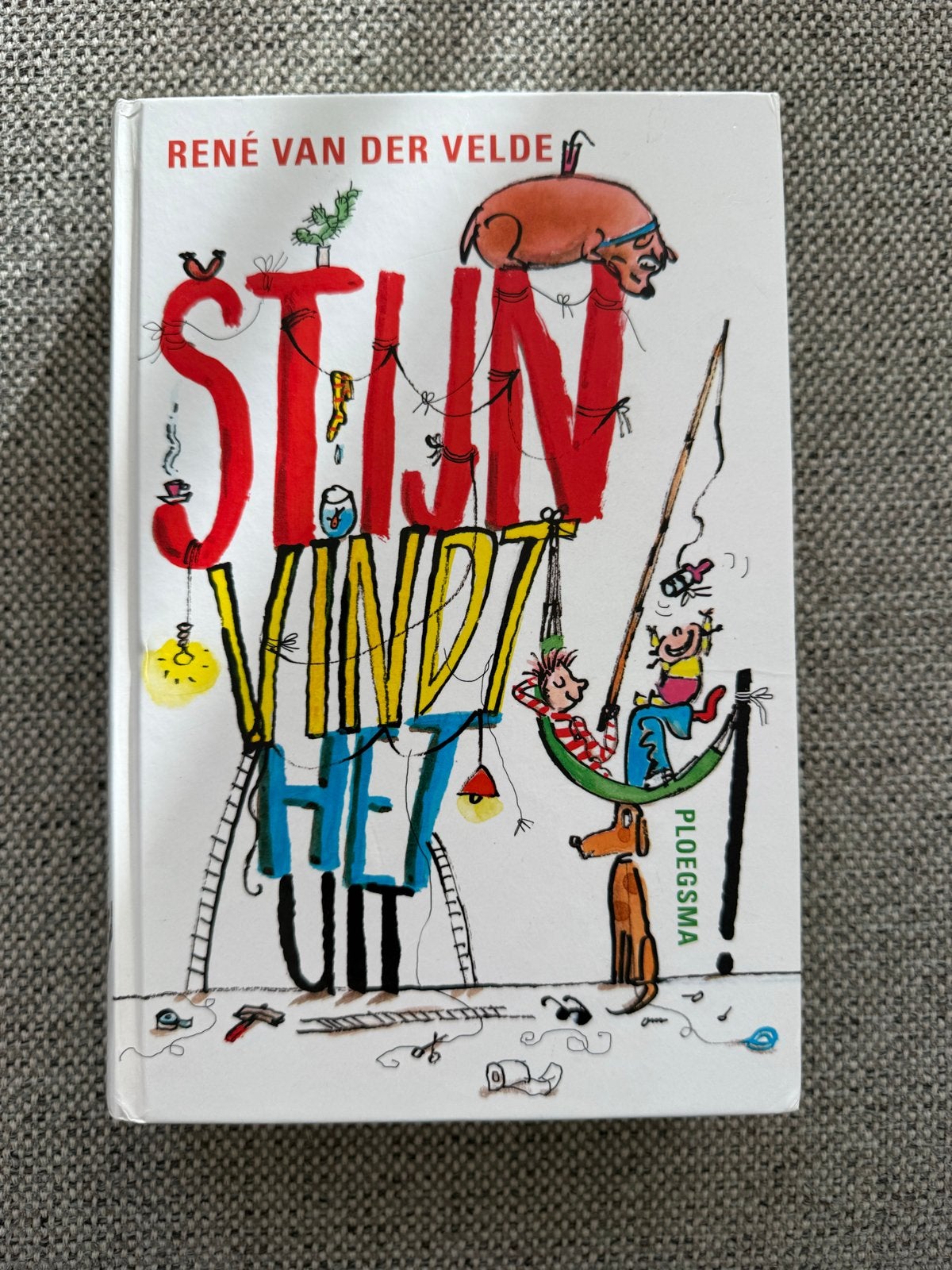 Stijn vindt het uit - René van der Velde, Ophalen of Verzenden, Zo goed als nieuw, Fictie algemeen
