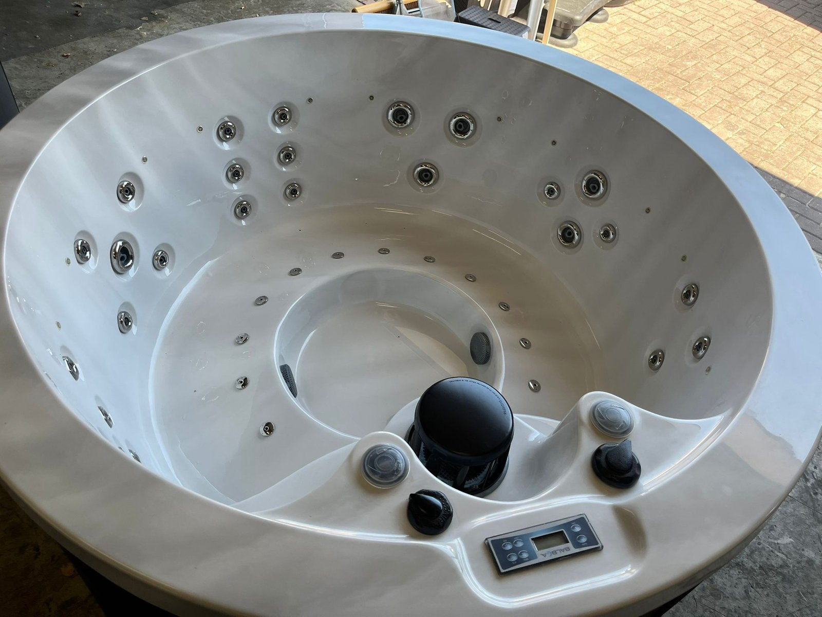 Elegante 6 pers Devine Spa Hope incl Garantie & Plaatsing, Ophalen, Nieuw, Filter