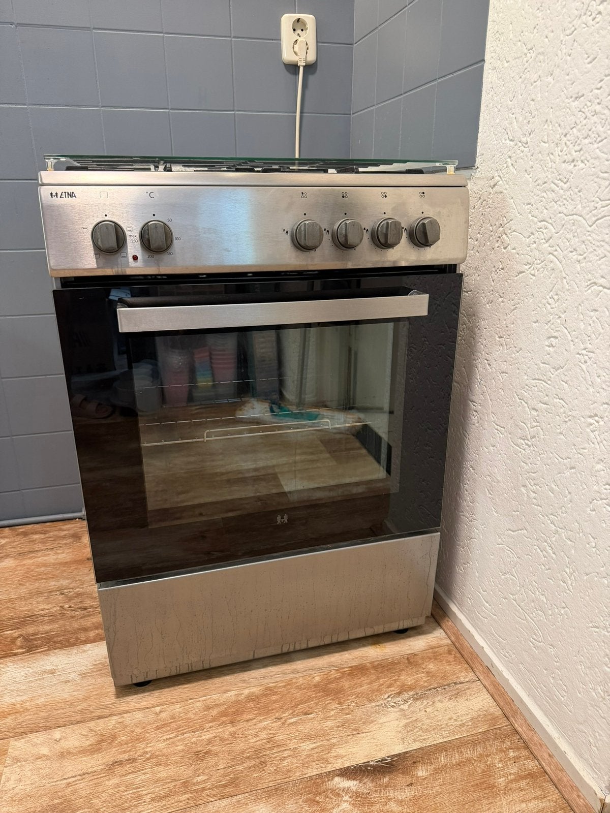 Etna gasfornuis met oven, Witgoed en Apparatuur, Ophalen, 4 kookzones, Zo goed als nieuw, Gas